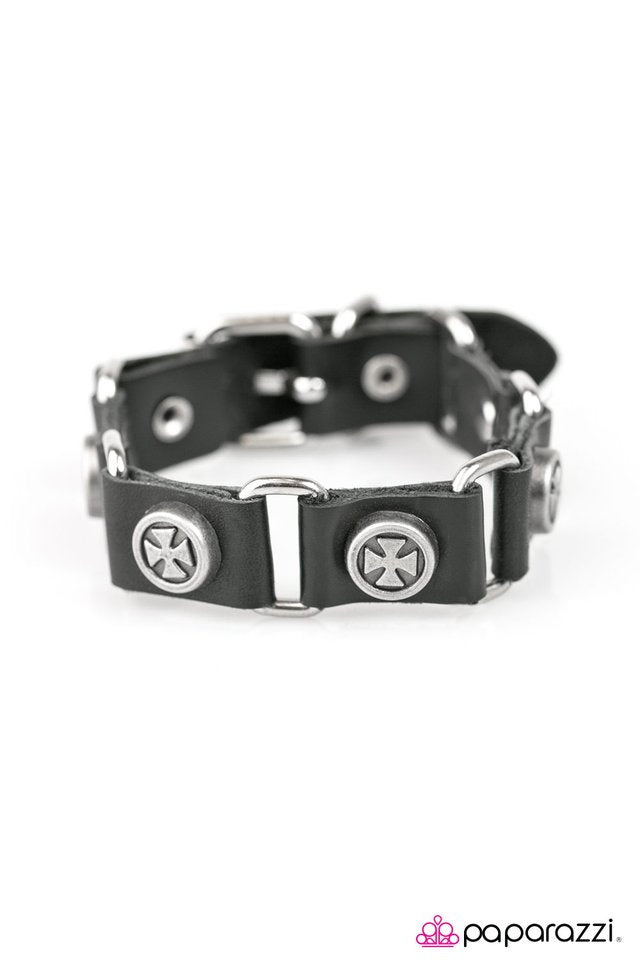 Paparazzi ♥ Buck Up! - Black ♥ Bracelet