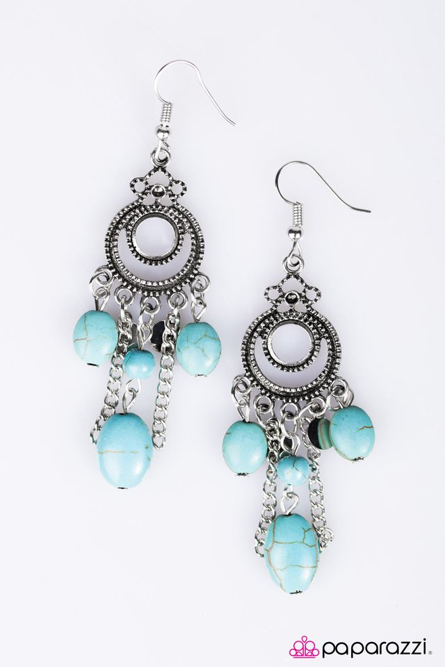 Paparazzi ♥ Western Chimes - Blue ♥ Earrings