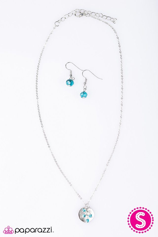 Paparazzi ♥ Cool Under Pressure - Blue ♥ Necklace