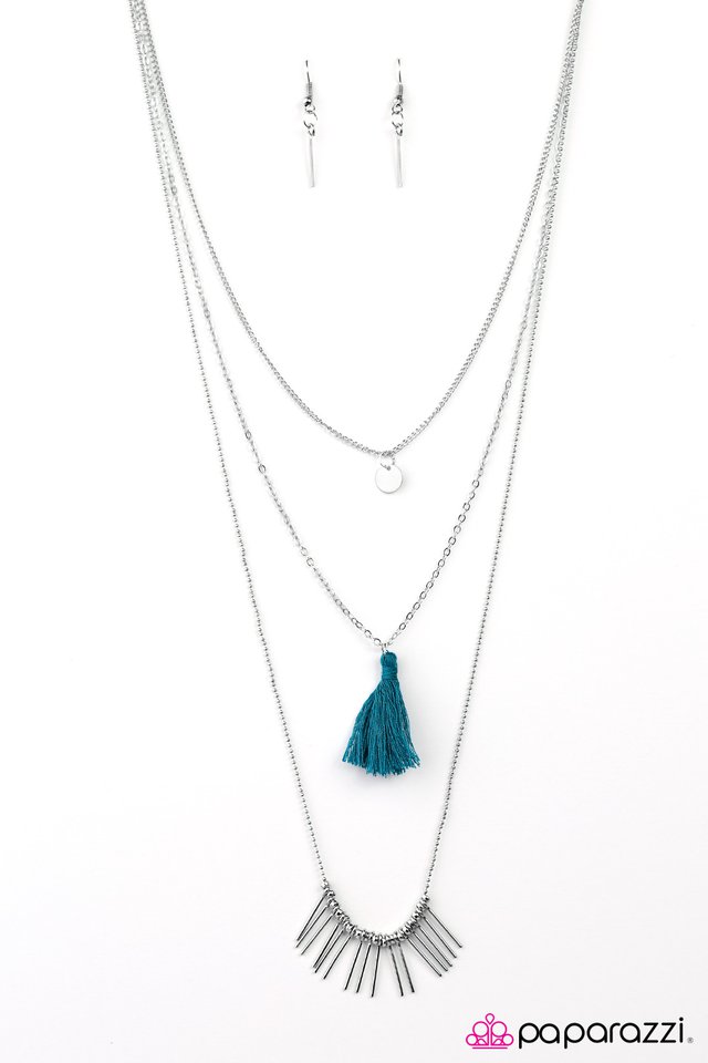 Paparazzi ♥ Foxy Foxtrot - Blue ♥ Necklace