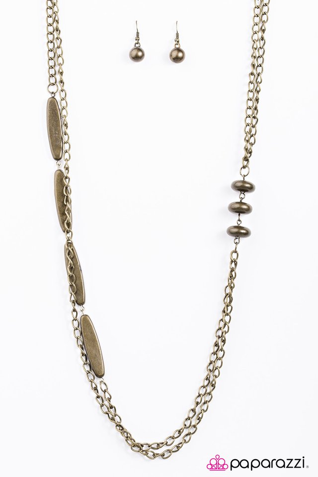 Paparazzi ♥ Happy As The Day Is Long - Brass ♥ Necklace
