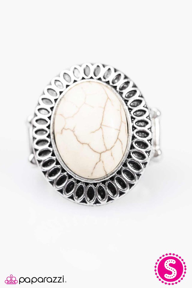 Paparazzi ♥ Howdy, Partner! - White ♥ Ring