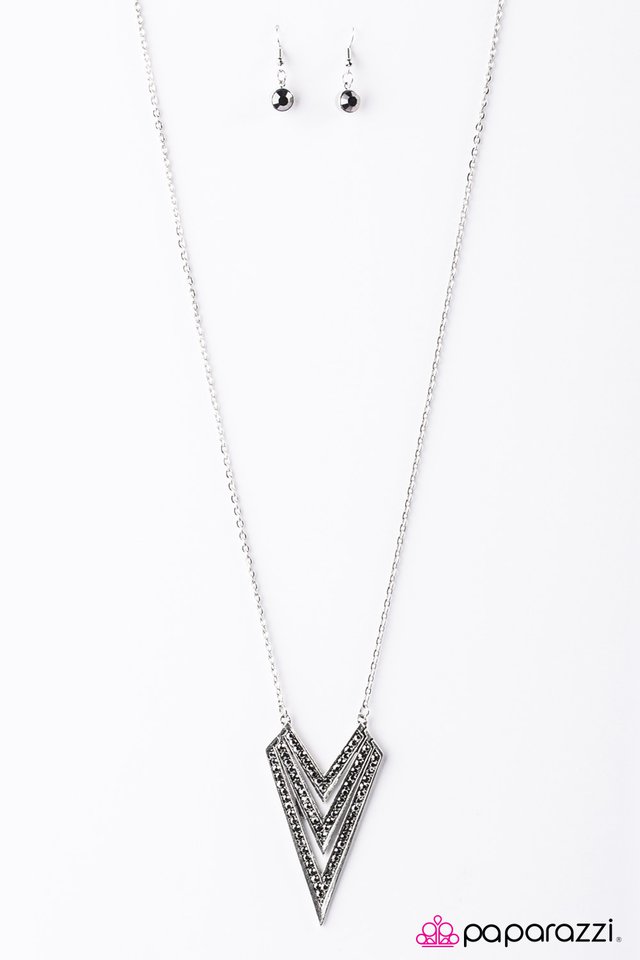 Paparazzi ♥ When Lightning Strikes - Silver ♥ Necklace