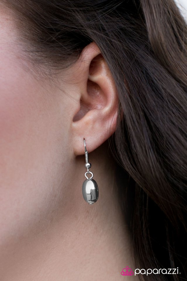 Paparazzi ♥ Cosmic Cube - Silver ♥ Necklace