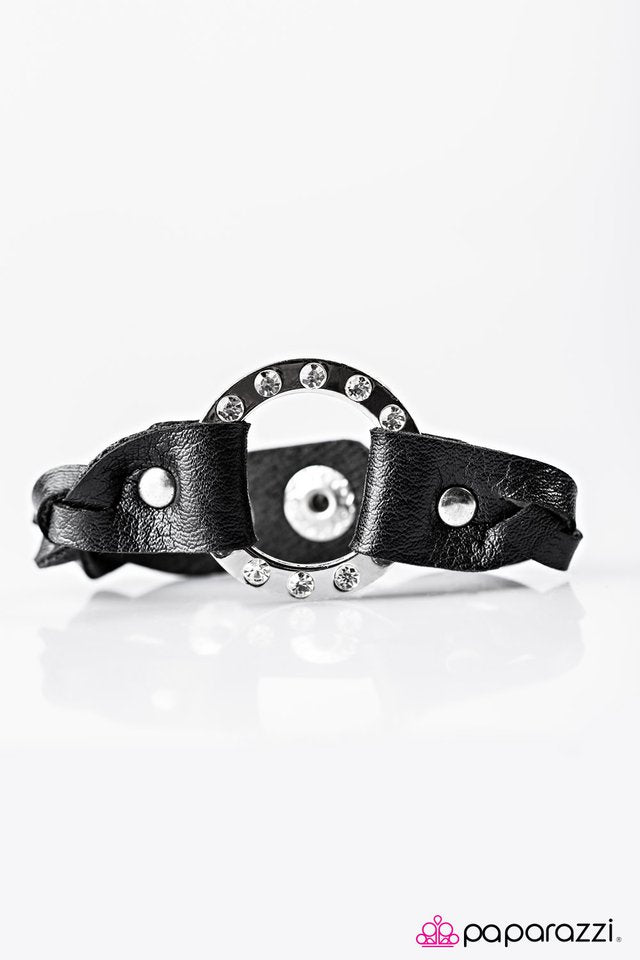 Paparazzi ♥ Cowgirls Dont Cry - Black ♥ Bracelet