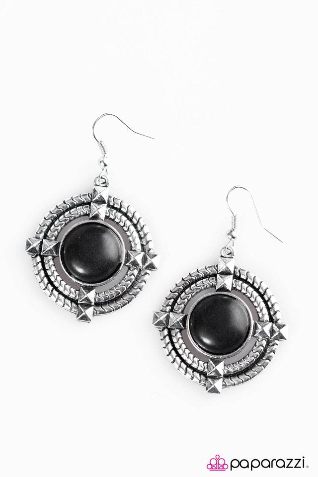 Paparazzi ♥ Command Center - Black ♥ Earrings