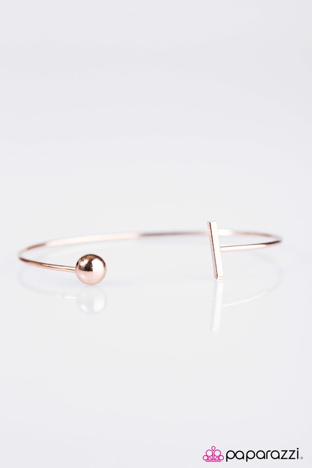Paparazzi ♥ How BARE You! - Rose Gold ♥ Bracelet