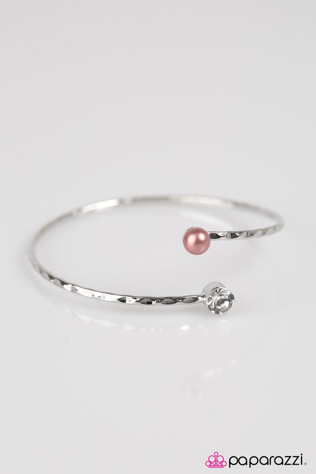 Paparazzi ♥ Mother of Pearl - Pink ♥ Bracelet