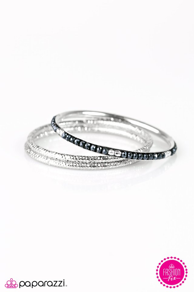 Paparazzi ♥ Diamond Edge - Blue ♥ Bracelet