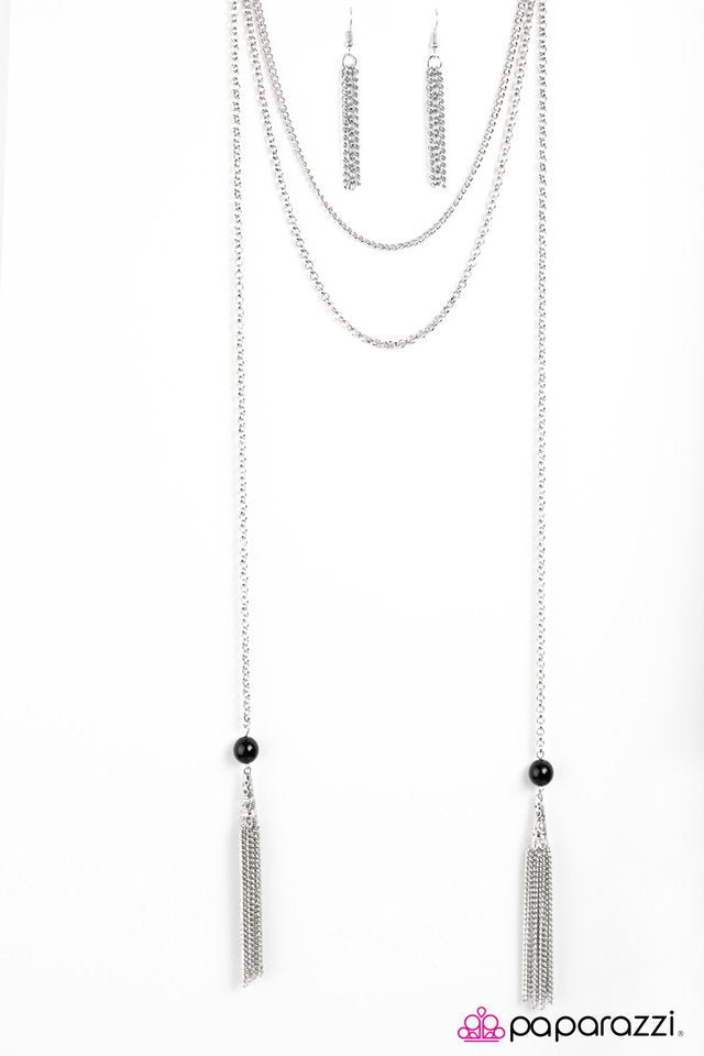 Paparazzi ♥ Scarf it Down - Black ♥ Necklace