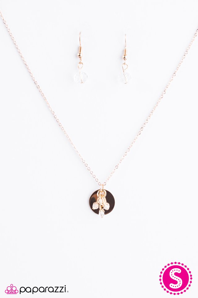 Paparazzi ♥ Cool Under Pressure - Gold ♥ Necklace
