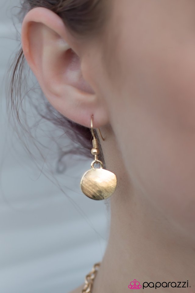 Paparazzi ♥ GLAM Artist - Gold ♥ Necklace