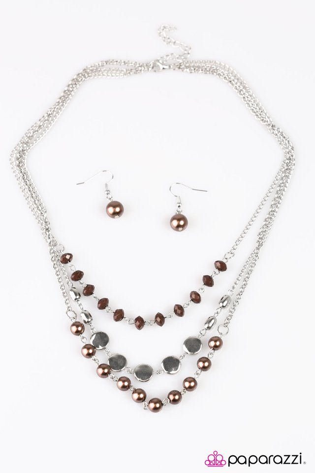 Paparazzi ♥ Living The Glamorous Life - Brown ♥ Necklace
