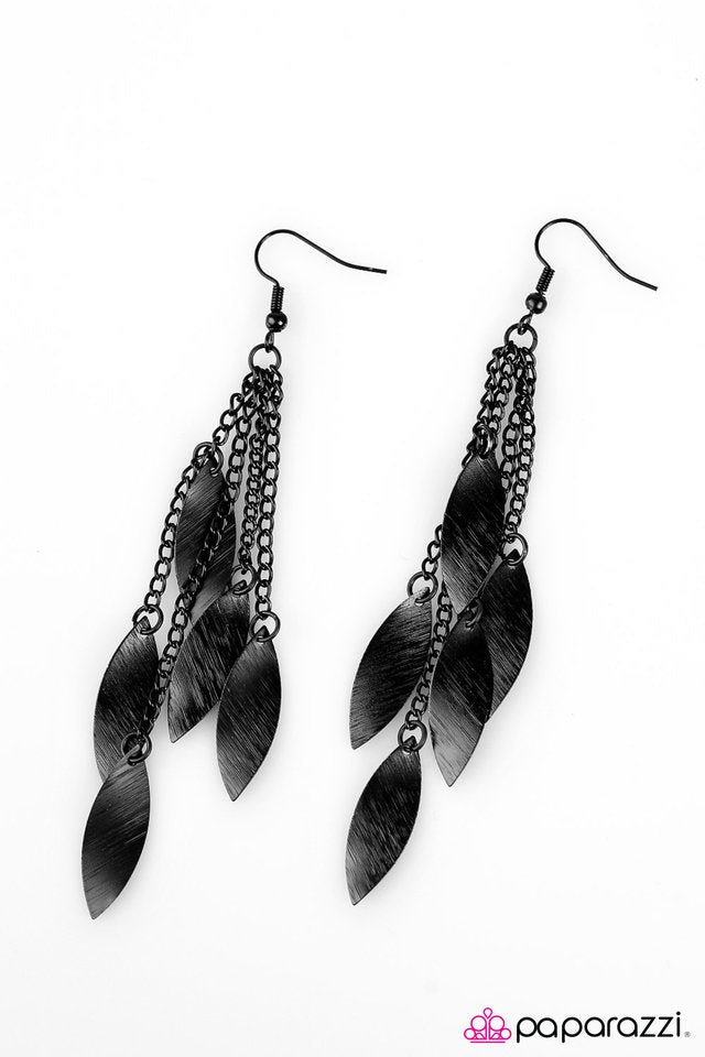 Paparazzi ♥ Afterglow - Black ♥ Earrings