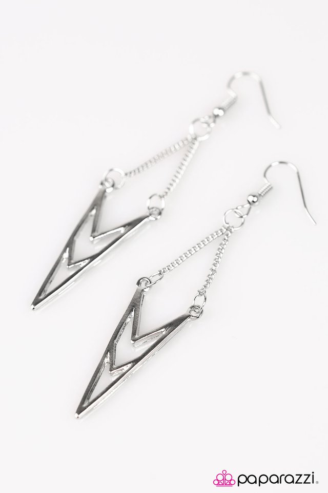 Paparazzi ♥ Take The Spear - Silver ♥ Earrings