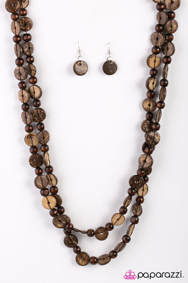 Paparazzi ♥ Woodnt You Like To Know - Brown ♥ Necklace