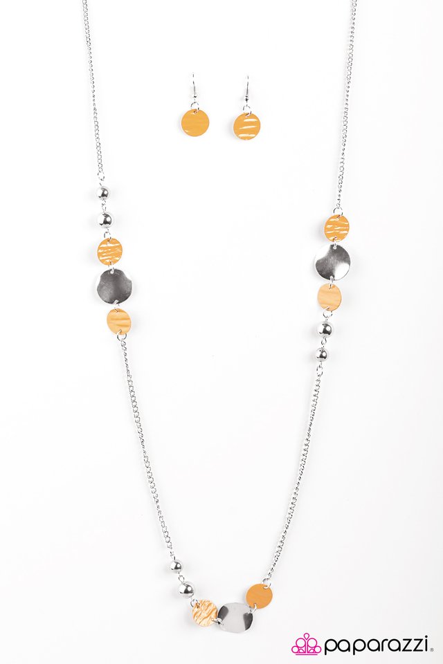 Paparazzi ♥ Out of Sight - Yellow ♥ Necklace