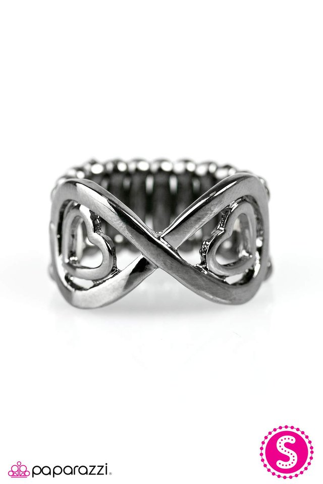 Paparazzi ♥ Heart and Soul - Black ♥ Ring