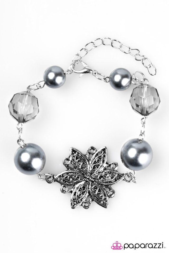 Paparazzi ♥ One More Thing - Silver ♥ Bracelet