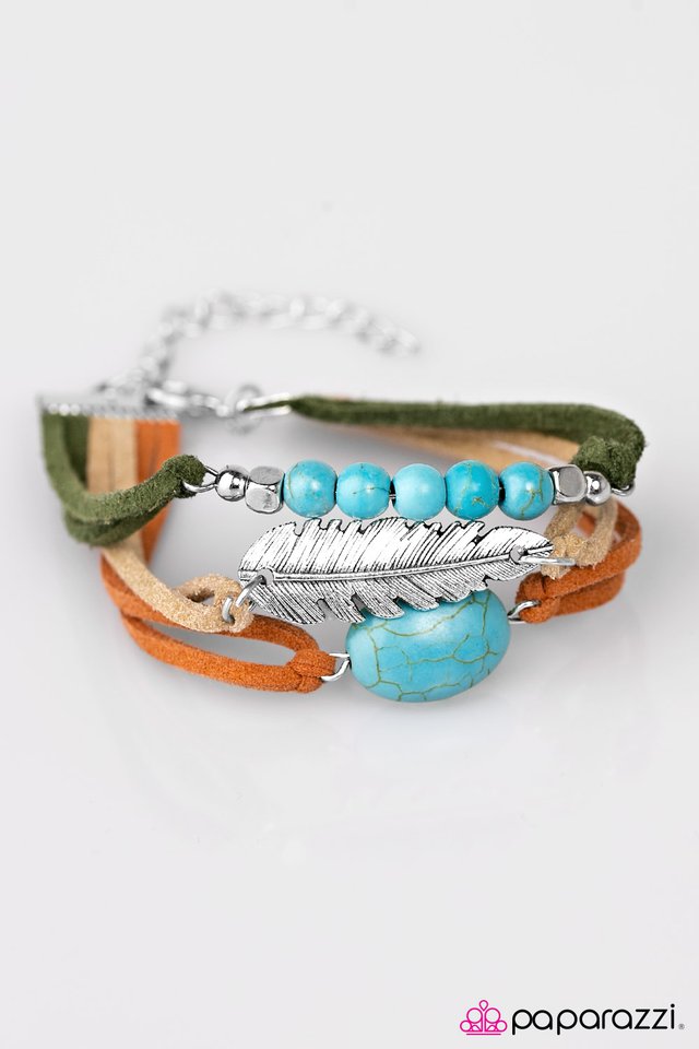 Paparazzi ♥ Fly High - Multi ♥ Bracelet