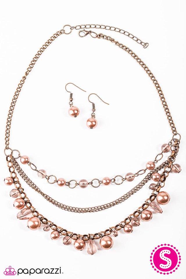 Paparazzi ♥ Diva Dramatics - Copper ♥ Necklace