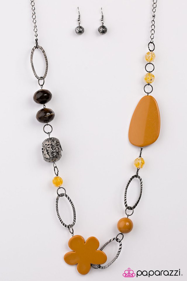 Paparazzi ♥ Tickle Your Fancy - Yellow ♥ Necklace