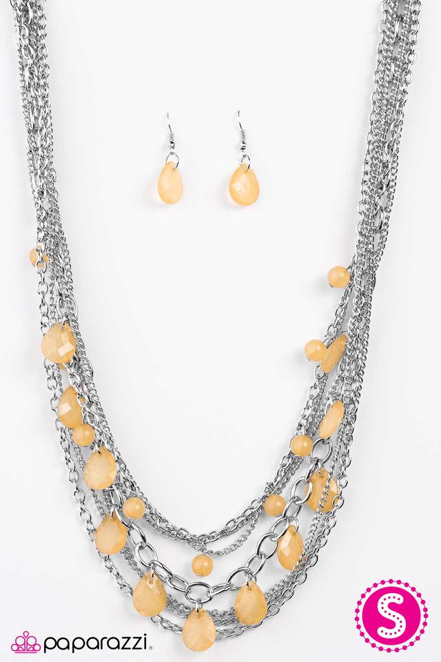 Paparazzi ♥ Cut and Run - Yellow ♥ Necklace