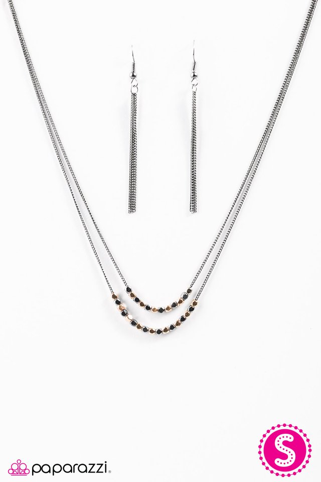 Paparazzi ♥ Rock The Block - Black ♥ Necklace