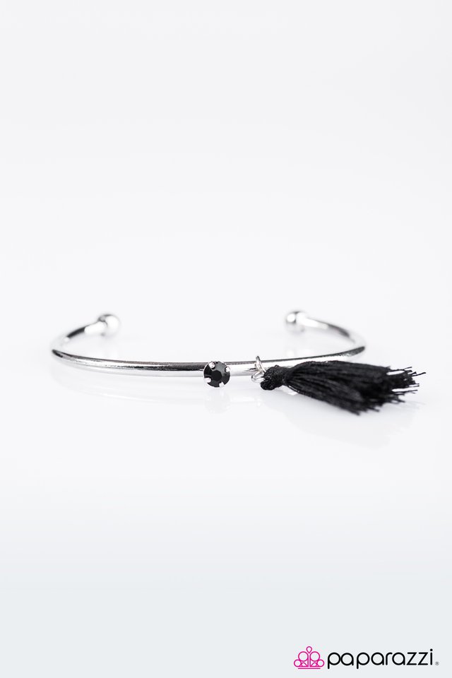 Paparazzi ♥ Genteel Genie - Black ♥ Bracelet