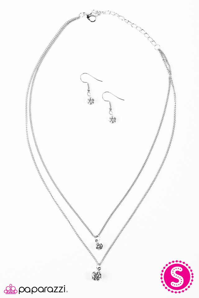 Paparazzi ♥ Shining Star - White ♥ Necklace