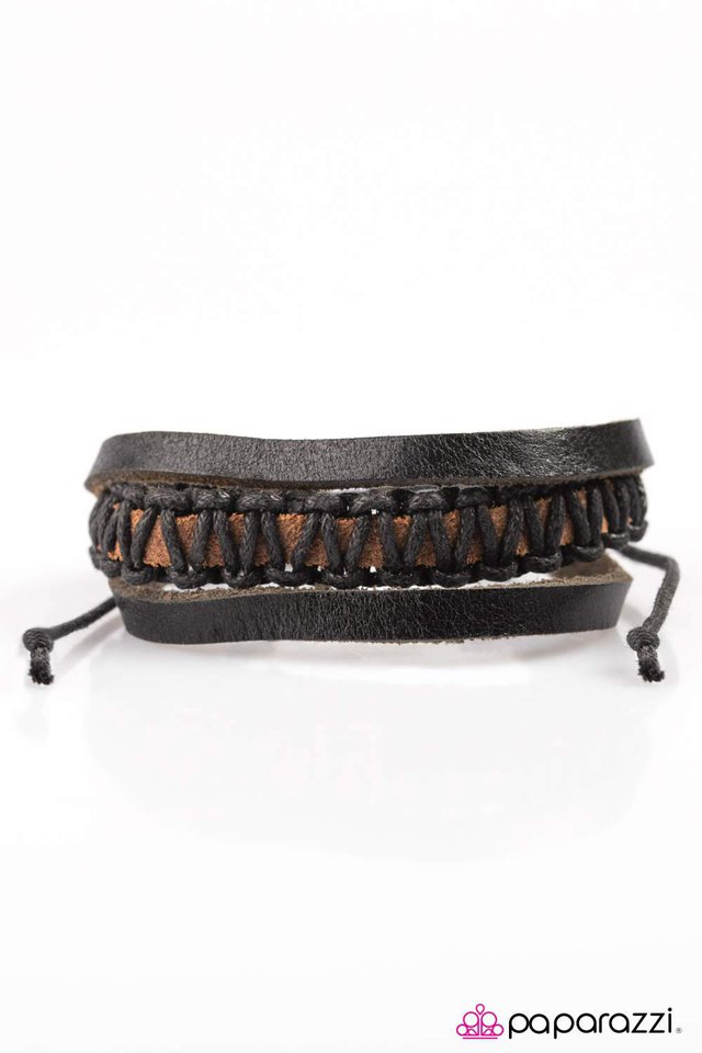 Paparazzi ♥ Tundra Wolf - Brown ♥ Bracelet