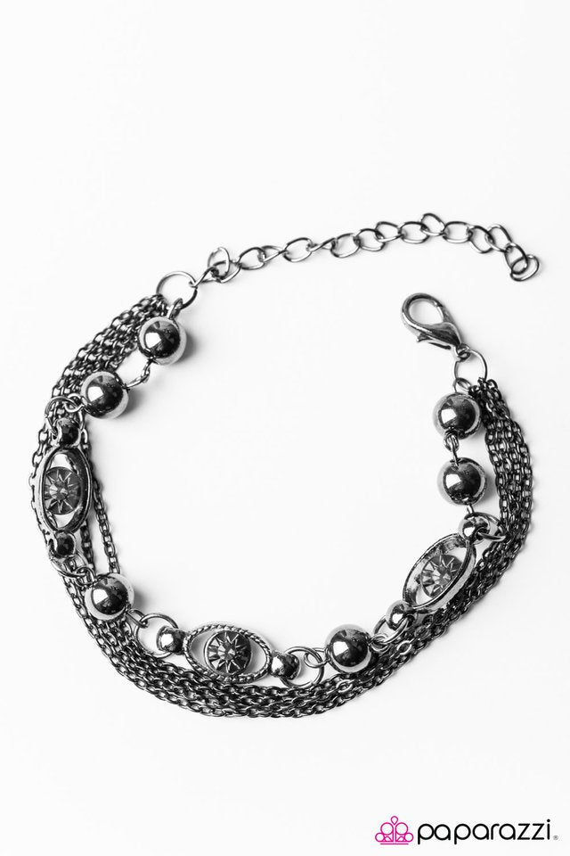 Paparazzi ♥ Seeing Eye to Eye - Black ♥ Bracelet