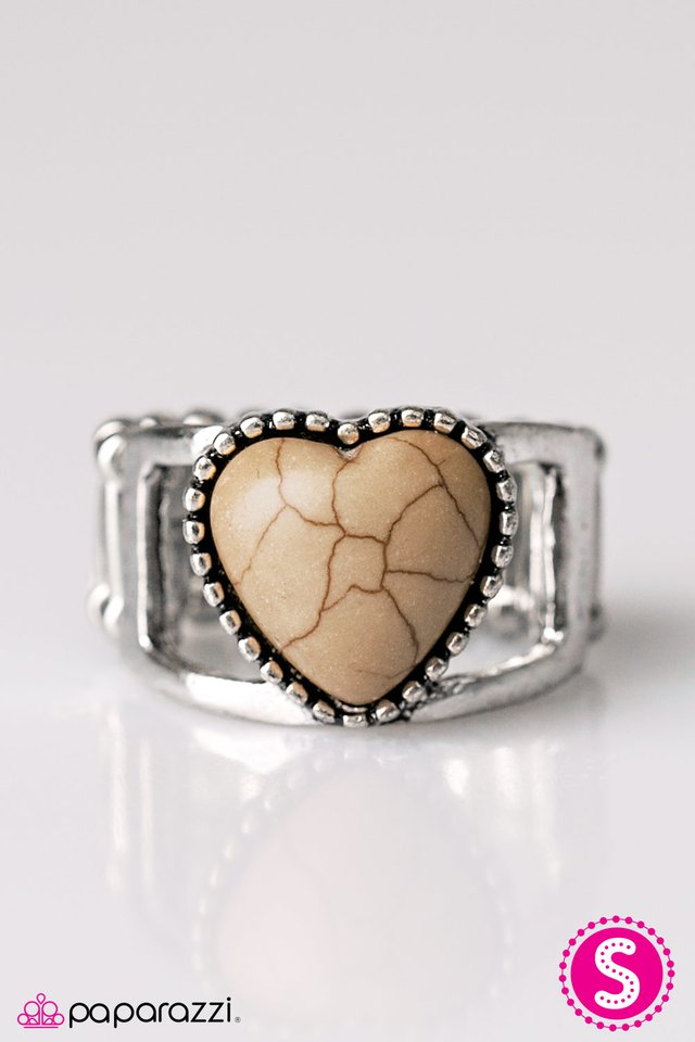 Paparazzi ♥ Rule With Your Heart - Brown ♥ Ring