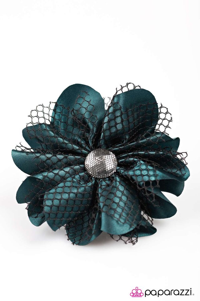 Paparazzi ♥ Tea Time - Blue ♥ Hair Clip