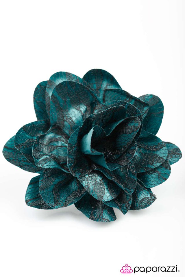 Paparazzi ♥ Laced with Grace - Blue ♥ Hair Clip
