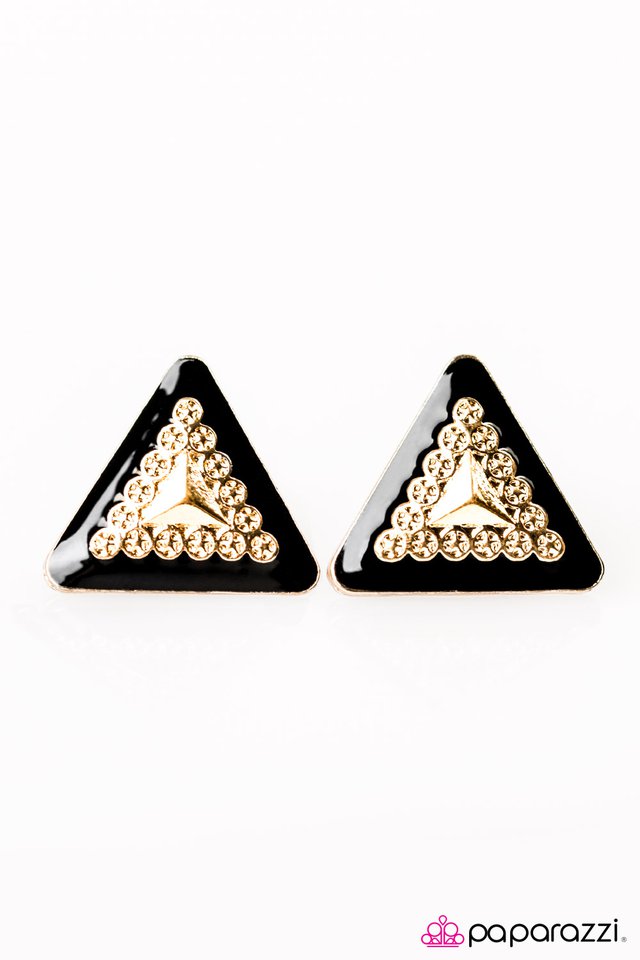 Paparazzi ♥ Style Surge - Gold ♥ Post Earrings