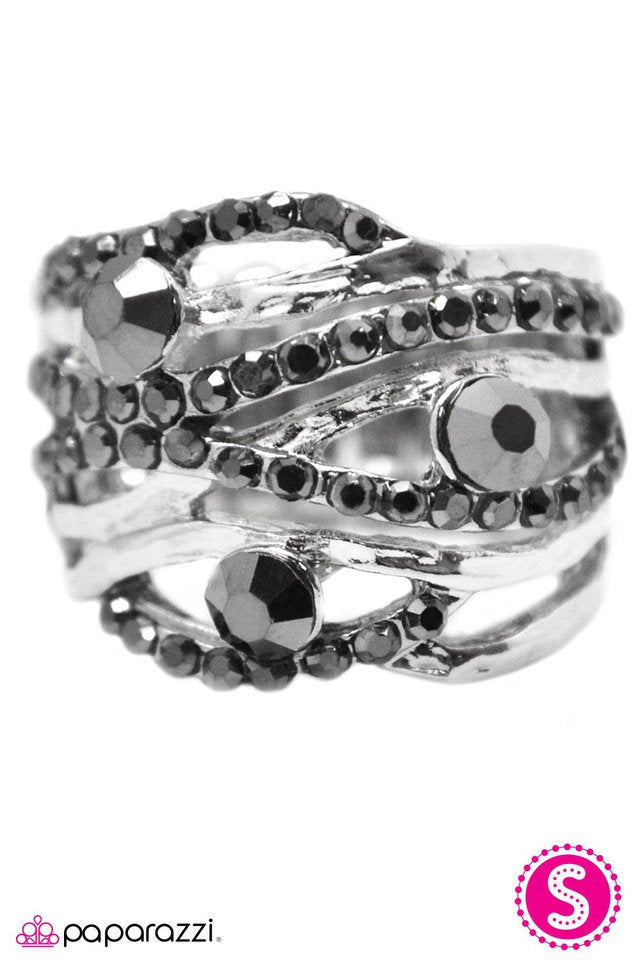 Paparazzi ♥ The Game Changer - Silver ♥ Ring