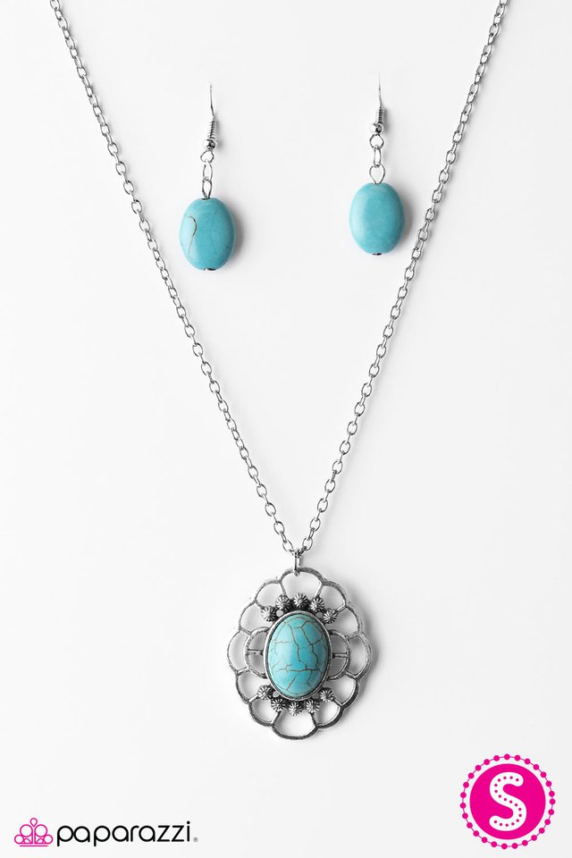 Paparazzi ♥ Nashville Rhythm - Blue ♥ Necklace
