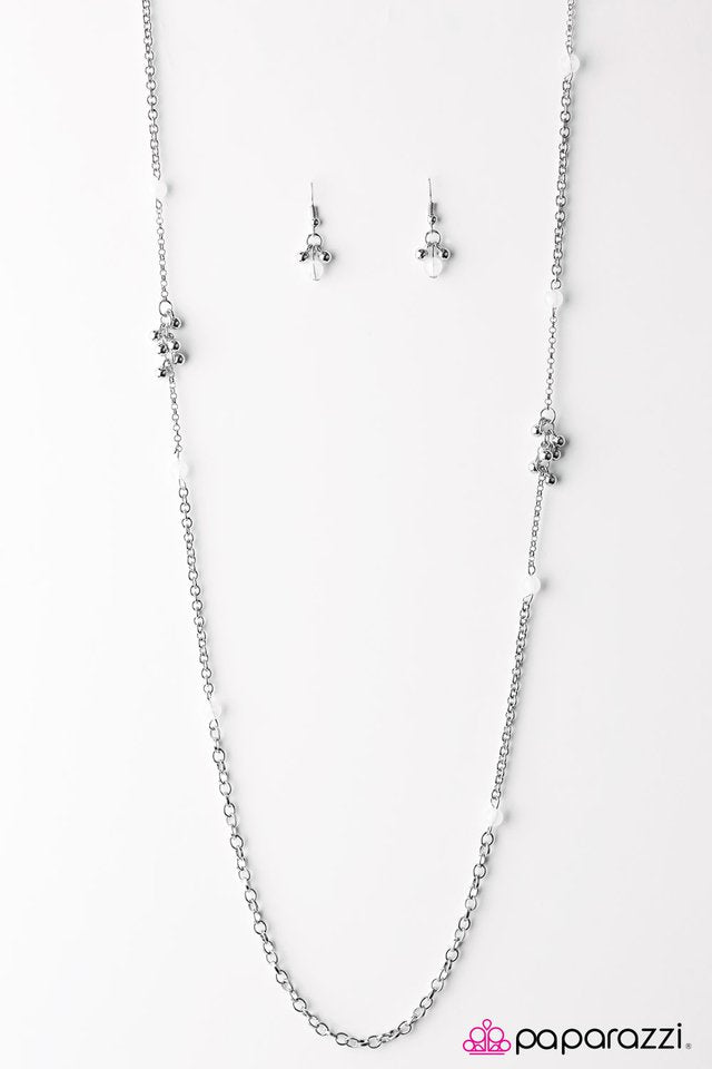 Paparazzi ♥ Twinkling Twilight - White ♥ Necklace