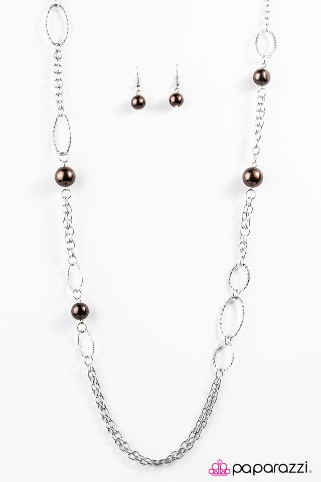 Paparazzi ♥ Celebrity Gossip - Brown ♥ Necklace