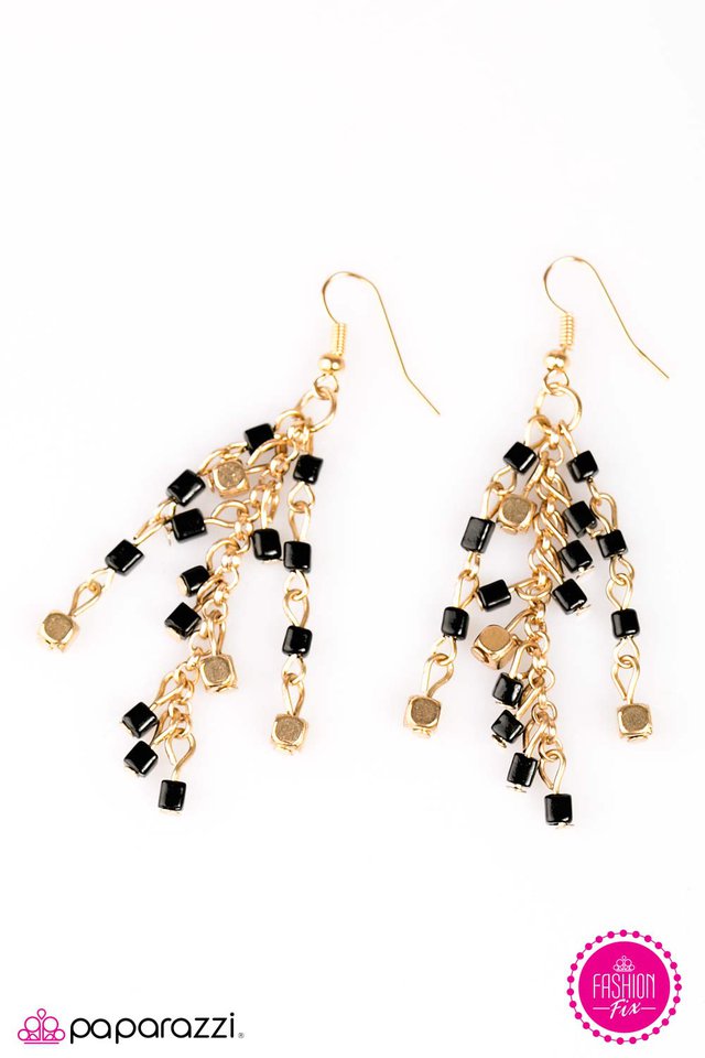 Paparazzi ♥ BLOCK and Roll - Gold ♥ Earrings