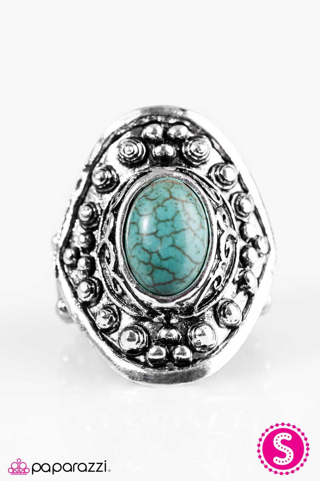 Paparazzi ♥ Pedal To The MEADOW - Blue ♥ Ring