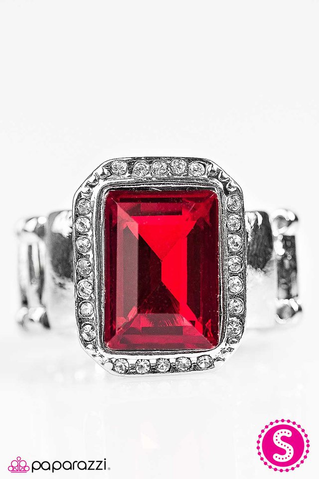 Paparazzi ♥ Queens Court - Red ♥ Ring