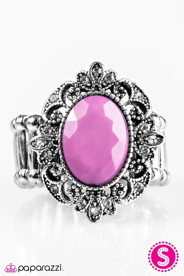 Paparazzi ♥ Is It Love Or LUSTER? - Purple ♥ Ring