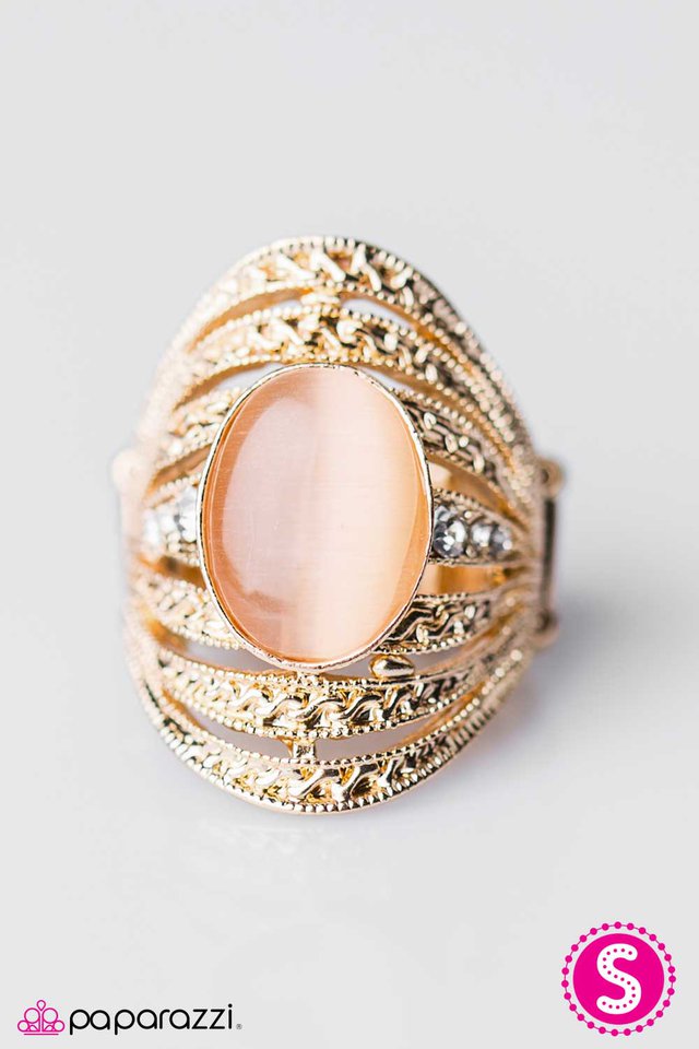 Paparazzi ♥ Banquet Hall - Gold ♥ Ring