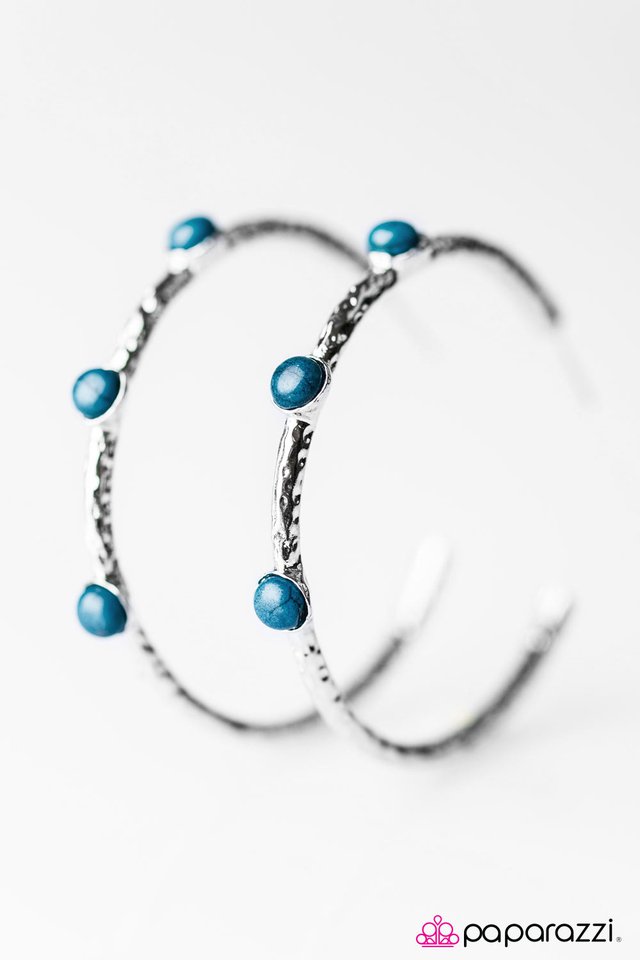 Paparazzi ♥ Aint No Rodeo - Blue ♥ Earrings