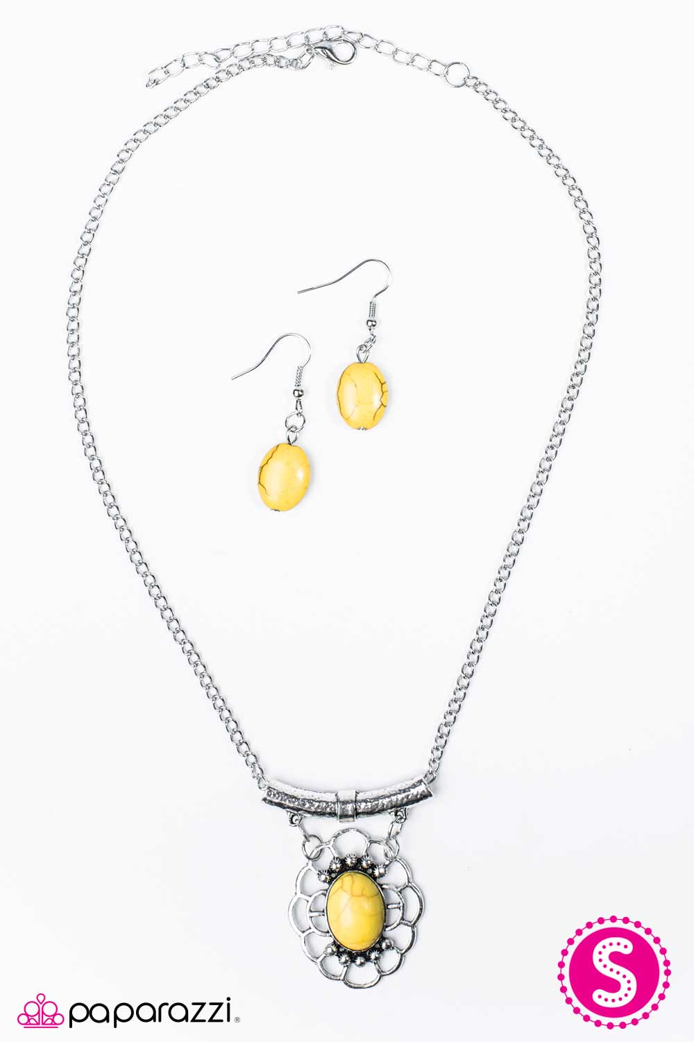 Paparazzi ♥ Canyon Cruiser - Yellow ♥ Necklace