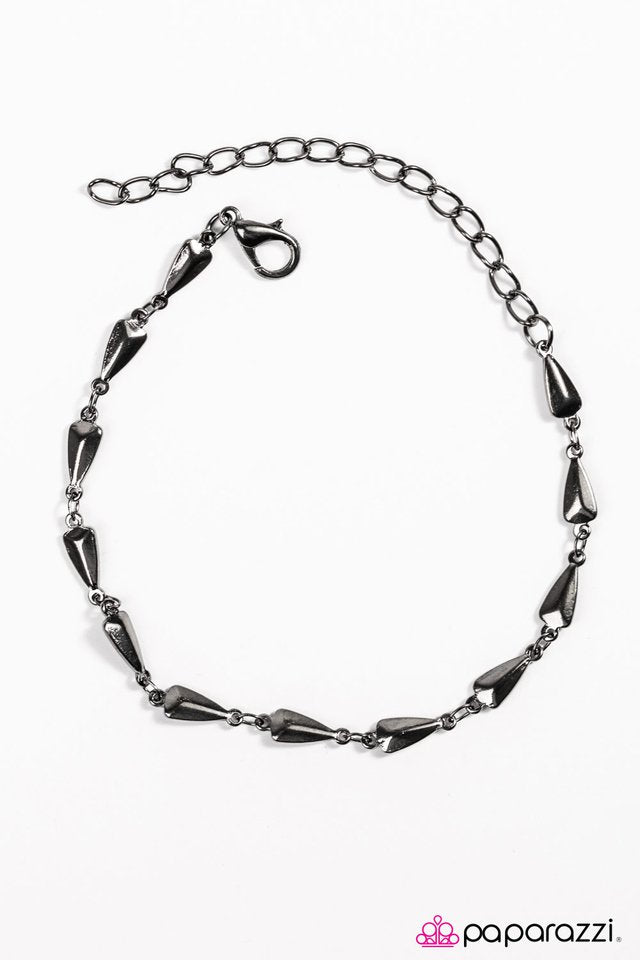 Paparazzi ♥ A Little Bit of Heaven - Black ♥ Bracelet