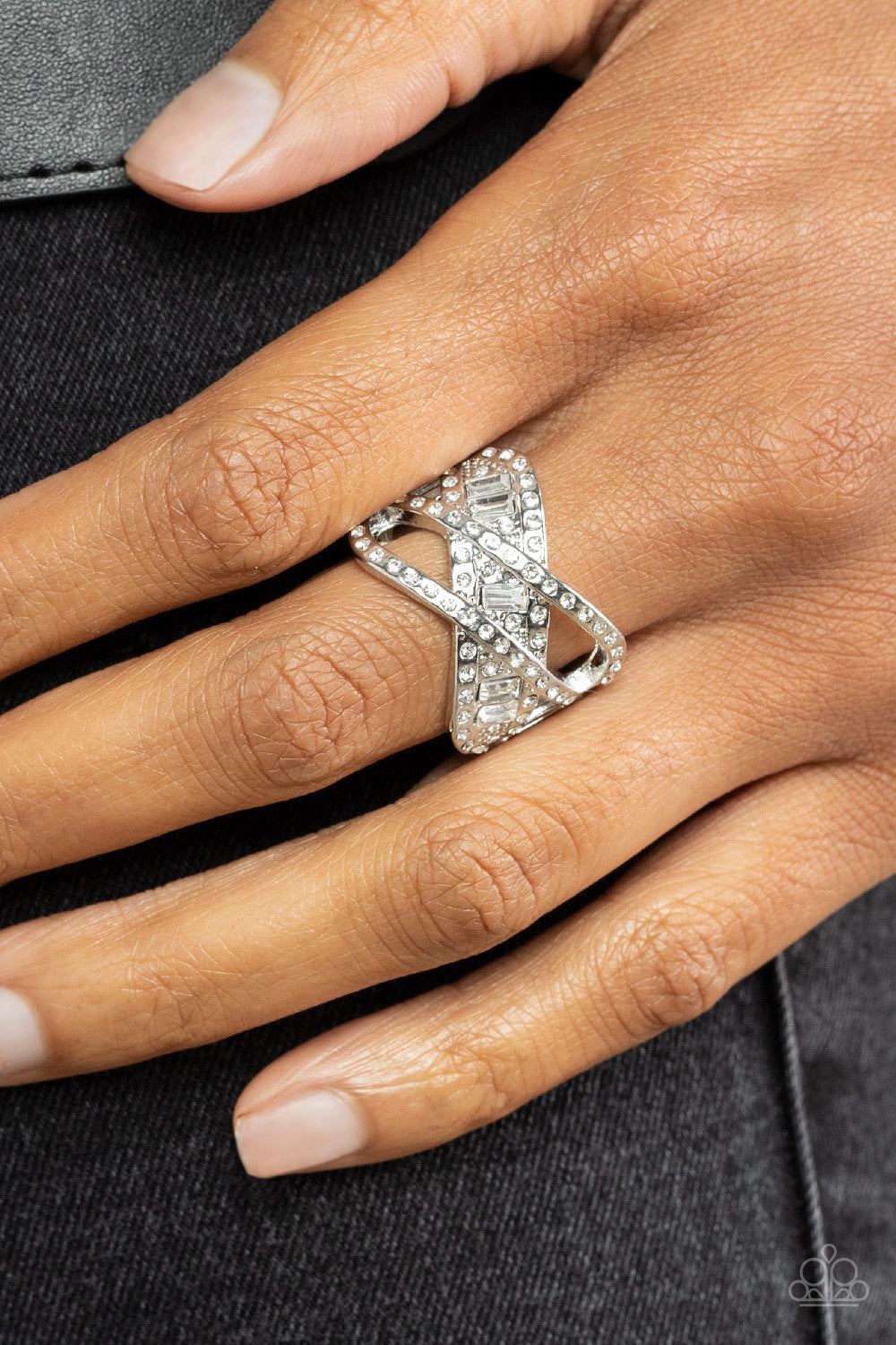 triple-threat-twinkle-white-p4re-wtxx-452xx