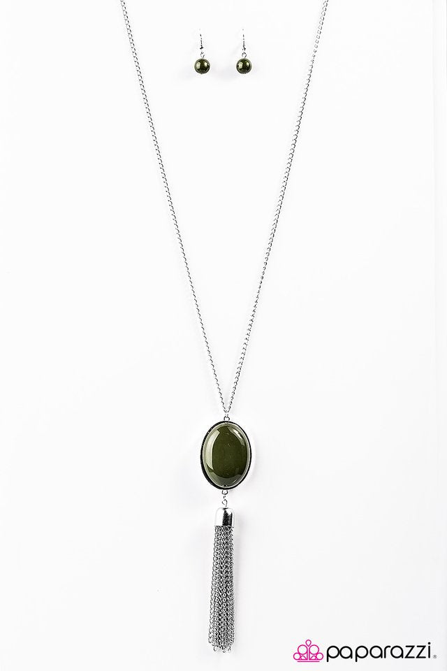 Paparazzi ♥ Wayward Wanderer - Green ♥ Necklace